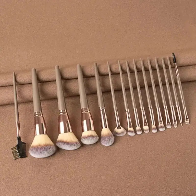 Vegan Makeup Brush Set - Soft Fluffy Kabuki & Blending Brushes for Foundation, Contour & Baking, Cruelty-Free Salon Tools