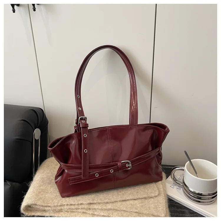 Luxury Wine Red Underarm Bag for Women Autumn/Winter Retro Commuter Shoulder Bag Casual Large Capacity Rivets Belt Totes