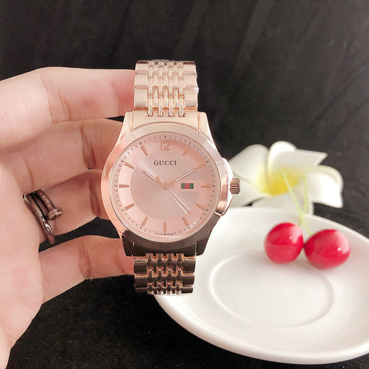 Stylish Custom Alloy Quartz Watches for Men and Women